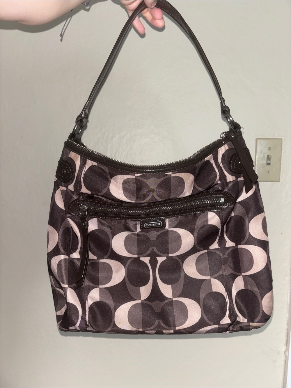 Coach Shoulder Bag in Brown and cream